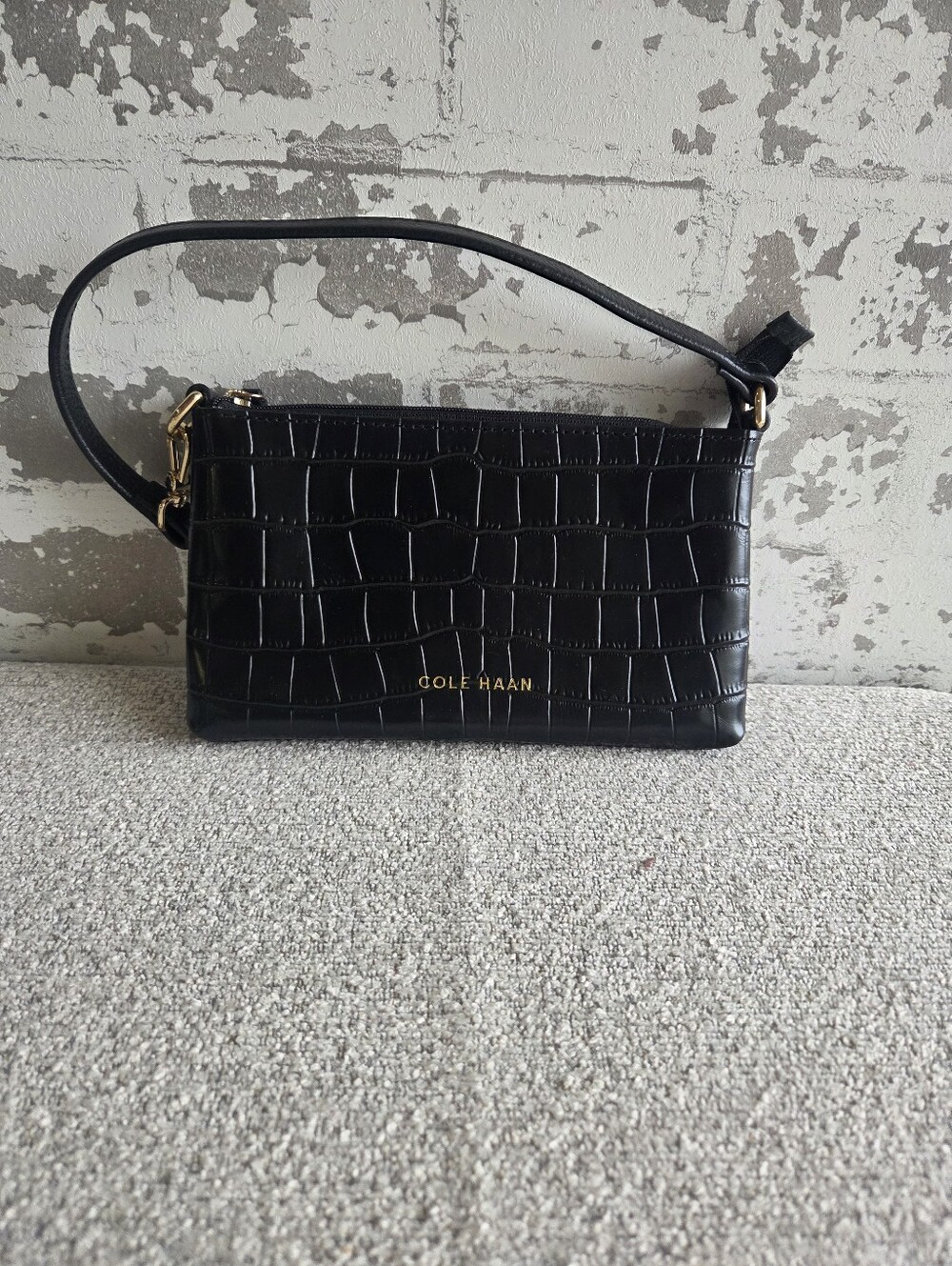 Cole Haan Black Croc Embossed Leather Wristlet Clutch Pouch Gold Hardware